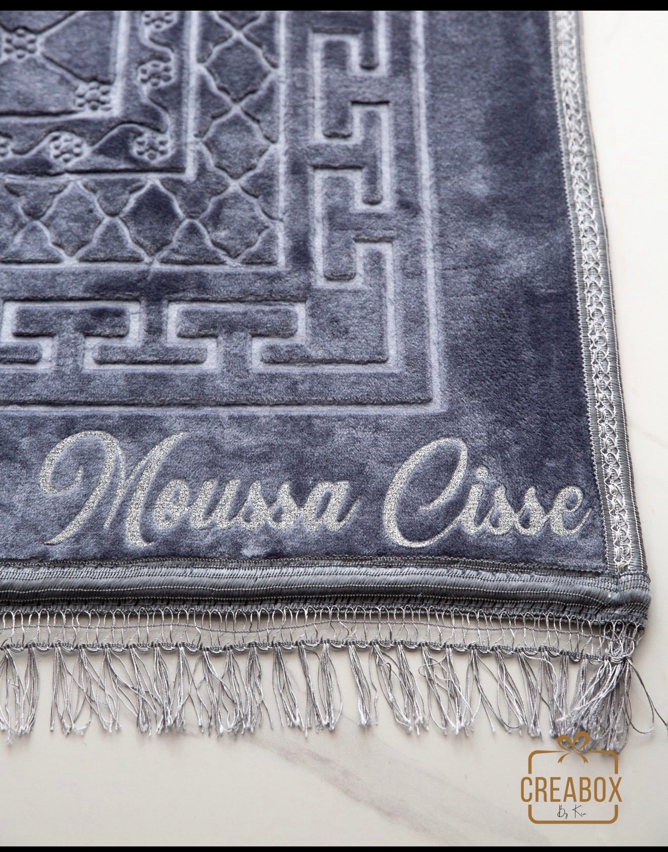 Tapis de prière gris